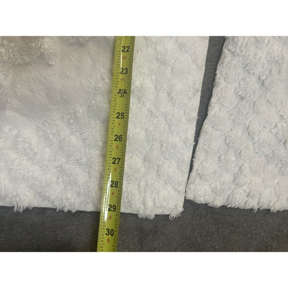 Better Trends Chenille Queen White Bedspread Set Medallion 102" x 110" 3 Pillow - Picture 5 of 12